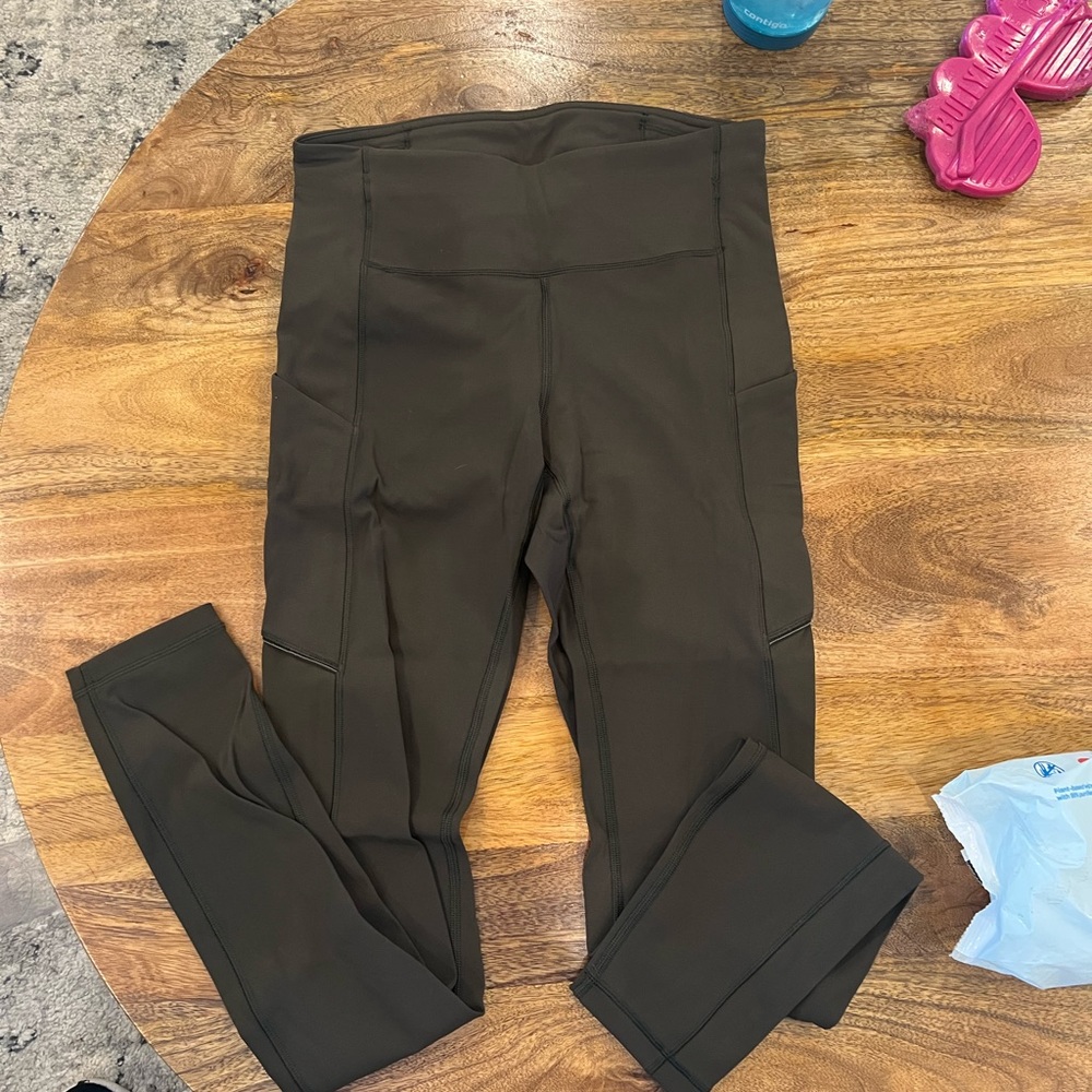 NWOT Olive Green Lululemon Speed Ups size 4
